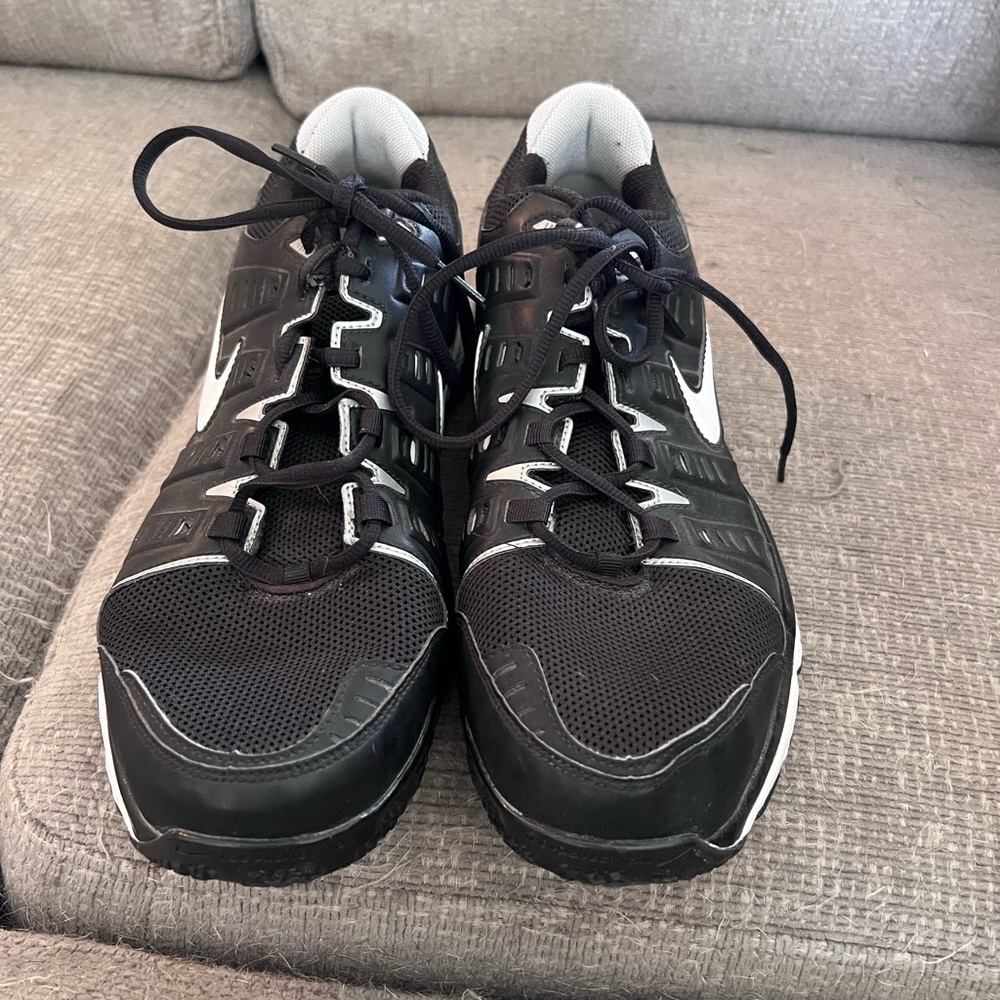 Nike Black and White Men's Athletic Shoes